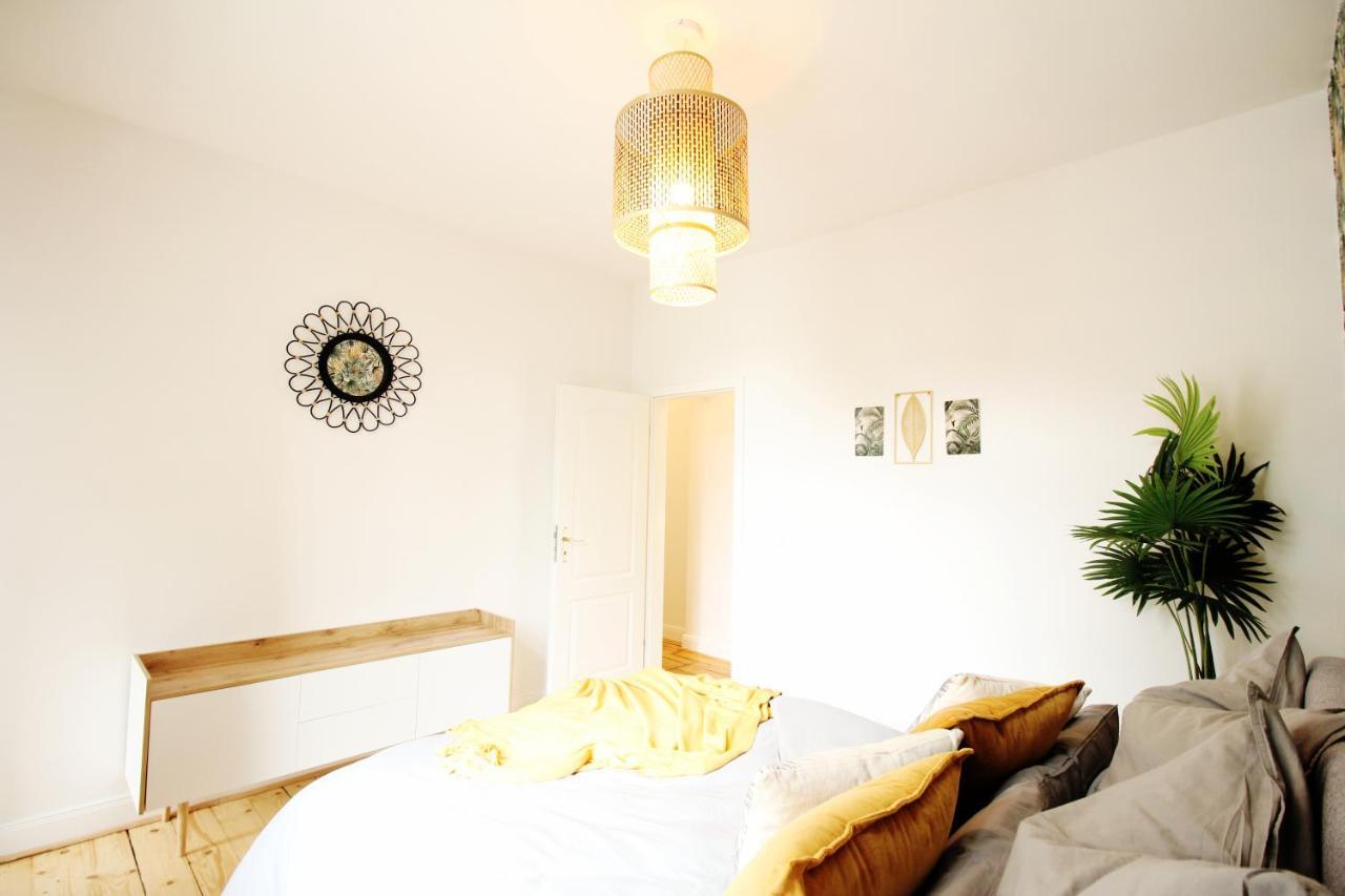 Secret Hideaways Tropical Feeling Mit 2 Schlafzimmer Nahe City L Messe L Flughafen L Hbf Duisburgo Esterno foto